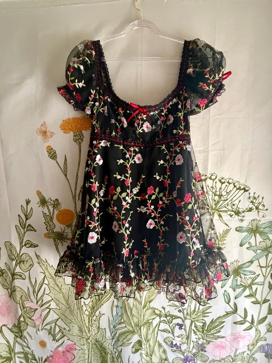 Sugar Thrillz Dresses & Skirts - Sugar Thrillz Babydoll dress